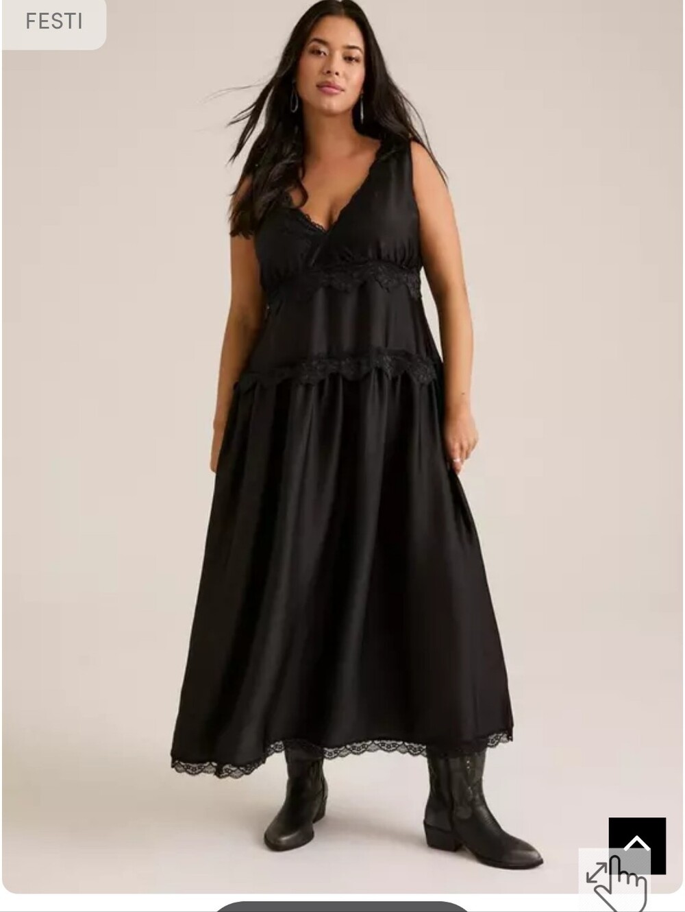 NWOT TORRID 2X Festi Lace Trim Maxi Dres